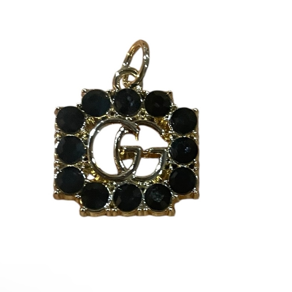 LOW START!!!!!!!    Gucci GG stamped pendant with 16” unbranded chain